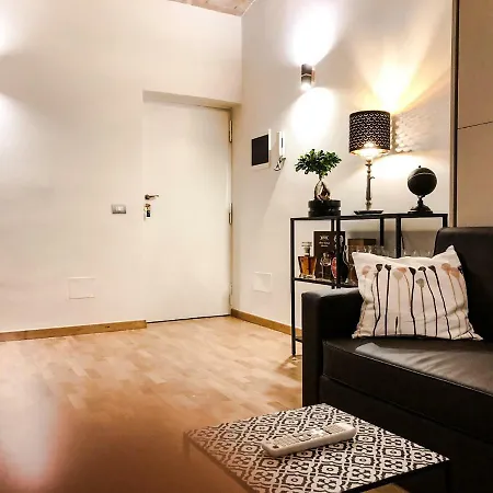 Tiny House Apartment Rom