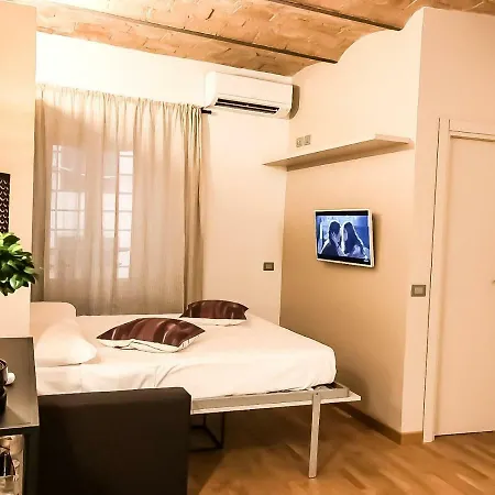 Tiny House Apartment *